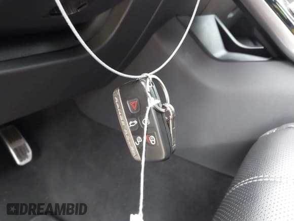 ✅ 2018 Land Rover Range Rover Velar S • VIN: SALYB2RXXJA776777 • Lot: 42206557. Listed on IAAI with 69,368 mi. Free auction sales archive from the USA and detailed vehicle history report at DreamBid. Image 11.