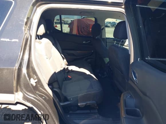 ✅ 2020 GMC Acadia SLE • VIN: 1GKKNKLA6LZ233606 • Lot: 43641819. Listed on IAAI with 105,112 mi. Free auction sales archive from the USA and detailed vehicle history report at DreamBid. Image 8.