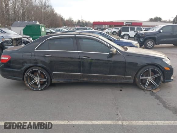 ✅ 2011 Mercedes-Benz E 550 Luxury • VIN: WDDHF9AB9BA347948 • Лот: 43846197. Опубликован ранее на IAAI с пробегом 193 629 миль. Бесплатный доступ к архиву аукционных продаж из США и подробный отчёт об истории автомобиля на DreamBid. Изображение 13.