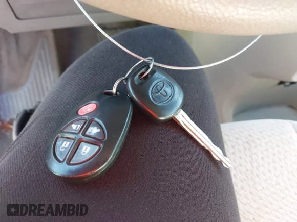 ✅ 2014 Toyota Sienna LE • VIN: 5TDKK3DC9ES510442 • Lot: 43649061. Listed on IAAI with 139,247 mi. Free auction sales archive from the USA and detailed vehicle history report at DreamBid. Image 11.