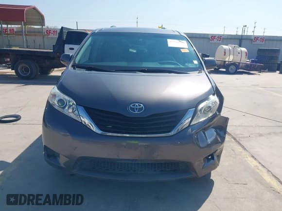 ✅ 2014 Toyota Sienna LE • VIN: 5TDKK3DC6ES463421 • Лот: 43558846. Опубликован ранее на IAAI с пробегом 157 332 миль. Бесплатный доступ к архиву аукционных продаж из США и подробный отчёт об истории автомобиля на DreamBid. Изображение 12.