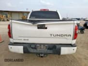 ✅ 2015 Toyota Tundra Platinum • VIN: 5TFAW5F11FX438932 • Лот: 92958195. Опубликован ранее на Copart с пробегом 266 932 миль. Бесплатный доступ к архиву аукционных продаж из США и подробный отчёт об истории автомобиля на DreamBid. Изображение 6.