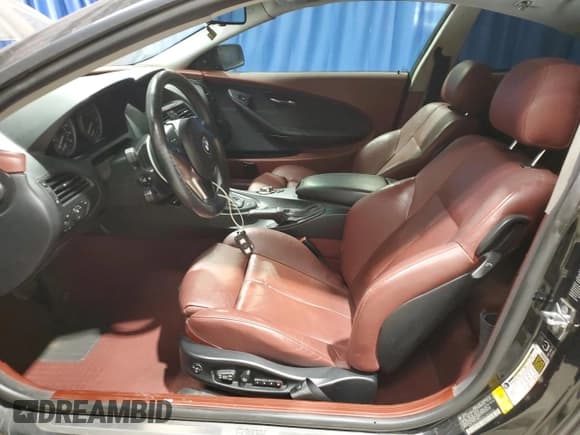 ✅ 2006 BMW 6 Series 650Ci • VIN: WBAEH13406CR49734 • Лот: 53488535. Опубликован ранее на Copart с пробегом 102 433 миль. Бесплатный доступ к архиву аукционных продаж из США и подробный отчёт об истории автомобиля на DreamBid. Изображение 7.