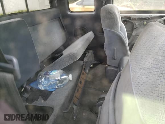 ✅ 1998 Toyota T100 SR5 • VIN: JT4UN24D2W0056235 • Lot: 81723505. Listed on Copart with Not provided. Free auction sales archive from the USA and detailed vehicle history report at DreamBid. Image 10.