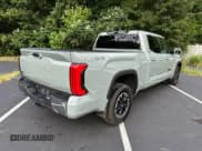 ✅ 2022 Toyota Tundra SR5 • VIN: 5TFLA5EC8NX009358 • Lot: 91563785. Listed on Copart with 15,617 mi. Free auction sales archive from the USA and detailed vehicle history report at DreamBid. Image 4.