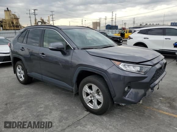 ✅ 2020 Toyota RAV4 XLE • VIN: JTMW1RFV9LJ021328 • Lot: 92836455. Listed on Copart with 26,011 mi. Free auction sales archive from the USA and detailed vehicle history report at DreamBid. Image 4.