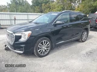 ✅ 2023 GMC Terrain Denali • VIN: 3GKALXEG3PL239635 • Lot: 81661995. Wystawiony na Copart z przebiegiem 31 884 mil. Bezpłatny archiwum sprzedaży aukcyjnych z USA i szczegółowy raport historii pojazdu na DreamBid. Zdjęcie 1.