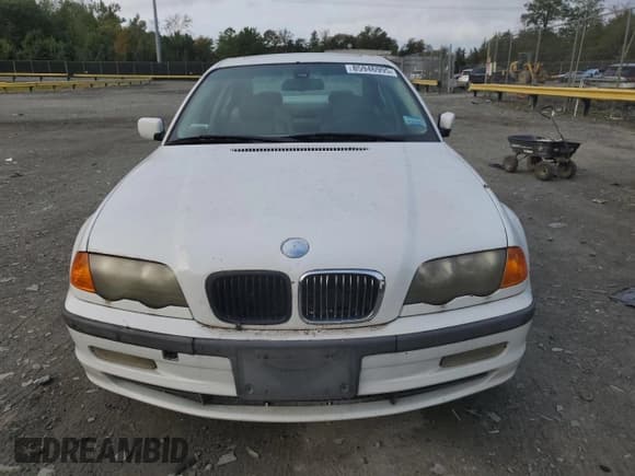 ✅ 2000 BMW 3 Series 328i • VIN: WBAAM5331YFR16221 • Lot: 85946995. Listed on Copart with 127,009 mi. Free auction sales archive from the USA and detailed vehicle history report at DreamBid. Image 5.