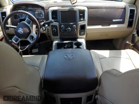 ✅ 2015 Ram 2500 Laramie • VIN: 3C6UR5NL6FG538611 • Лот: 52744815. Опубликован ранее на Copart с пробегом Не указан. Бесплатный доступ к архиву аукционных продаж из США и подробный отчёт об истории автомобиля на DreamBid. Изображение 8.