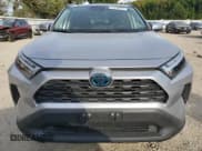 ✅ 2022 Toyota RAV4 Hybrid XLE • VIN: 4T3RWRFV2NU050401 • Lot: 81446325. Wystawiony na Copart z przebiegiem 107 537 mil. Bezpłatny archiwum sprzedaży aukcyjnych z USA i szczegółowy raport historii pojazdu na DreamBid. Zdjęcie 5.