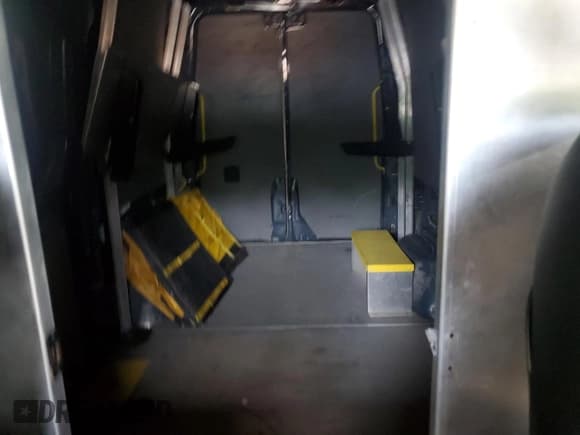 ✅ 2019 Mercedes-Benz Sprinter Cargo • VIN: WD4PF0CD9KP052593 • Lot: 56998355. Listed on Copart with 142,182 mi. Free auction sales archive from the USA and detailed vehicle history report at DreamBid. Image 10.