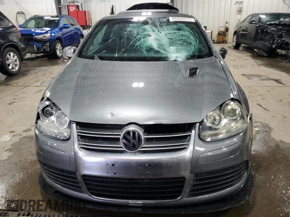 ✅ 2008 Volkswagen R32 • VIN: WVWKC71K18W135439 • Lot: 88668375. Wystawiony na Copart z przebiegiem 116 860 mil. Bezpłatny archiwum sprzedaży aukcyjnych z USA i szczegółowy raport historii pojazdu na DreamBid. Zdjęcie 5.