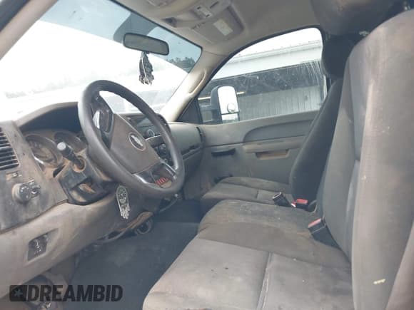 ✅ 2010 Chevrolet Silverado 2500HD Work Truck • VIN: 1GC3KVBG5AF115495 • Lot: 43522977. Listed on IAAI with 337,693 mi. Free auction sales archive from the USA and detailed vehicle history report at DreamBid. Image 5.