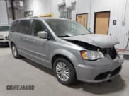 ✅ 2015 Chrysler Town & Country Limited • VIN: 2C4RC1JG0FR698673 • Lot: 43383798. Wystawiony na IAAI z przebiegiem 153 278 mil. Bezpłatny archiwum sprzedaży aukcyjnych z USA i szczegółowy raport historii pojazdu na DreamBid. Zdjęcie 1.