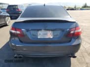 ✅ 2010 Mercedes-Benz E 550 Luxury • VIN: WDDHF7CB1AA161014 • Lot: 55106475. Listed on Copart with 127,883 mi. Free auction sales archive from the USA and detailed vehicle history report at DreamBid. Image 6.