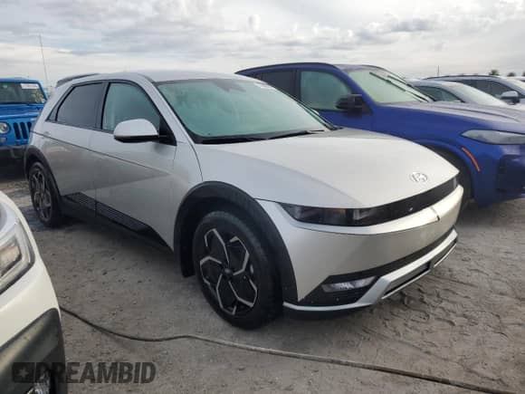 2024 Hyundai Ioniq 5 SEL z VIN KM8KN4DE8RU295907, wystawiony jako Copart lot #77888084 z przebiegiem 3 751 mil mil oraz Nie do naprawy • Non repairable. Historia ofert i sprzedaży dostępna na DreamBid. Obrazek 4.