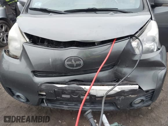 ✅ 2012 Scion iQ • VIN: JTNJJXB03CJ019109 • Lot: 43552669. Wystawiony na IAAI z przebiegiem 233 323 mil. Bezpłatny archiwum sprzedaży aukcyjnych z USA i szczegółowy raport historii pojazdu na DreamBid. Zdjęcie 6.