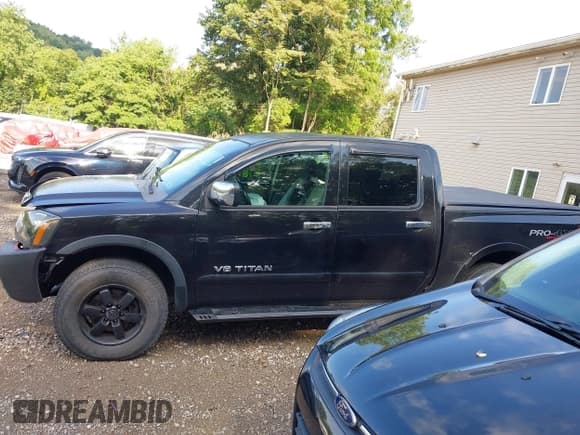 ✅ 2008 Nissan Titan Pro-4X • VIN: 1N6BA07C08N333431 • Лот: 42757985. Опубликован ранее на IAAI с пробегом 243 000 миль. Бесплатный доступ к архиву аукционных продаж из США и подробный отчёт об истории автомобиля на DreamBid. Изображение 15.