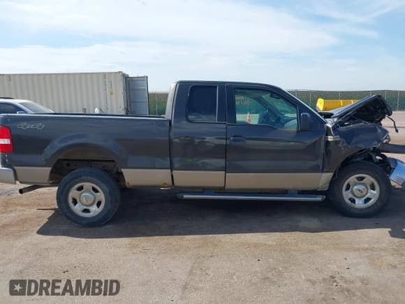 ✅ 2005 Ford F-150 XLT • VIN: 1FTPX14575NA48630 • Lot: 43215013. Listed on IAAI with 116,946 mi. Free auction sales archive from the USA and detailed vehicle history report at DreamBid. Image 14.