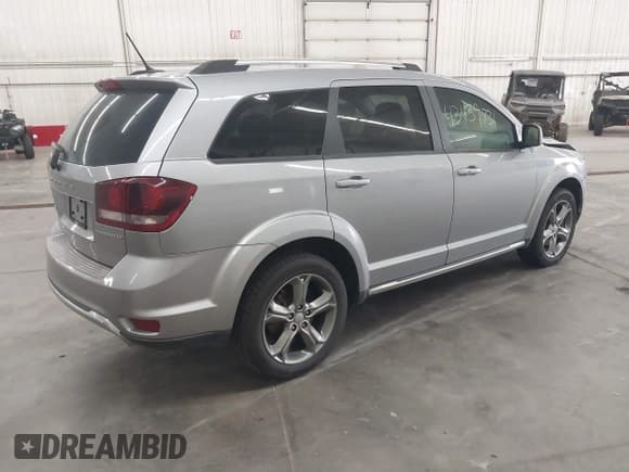✅ 2017 Dodge Journey Crossroad Plus • VIN: 3C4PDDGG3HT623799 • Lot: 43459731. Listed on IAAI with 127,516 mi. Free auction sales archive from the USA and detailed vehicle history report at DreamBid. Image 4.