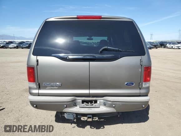 ✅ 2003 Ford Excursion Limited • VIN: 1FMNU42FX3EB25075 • Lot: 54161925. Listed on Copart with 330,856 mi. Free auction sales archive from the USA and detailed vehicle history report at DreamBid. Image 6.