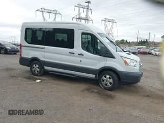 ✅ 2017 Ford Transit XL • VIN: 1FMZK1CM8HKA67270 • Lot: 42074459. Wystawiony na IAAI z przebiegiem 50 461 mil. Bezpłatny archiwum sprzedaży aukcyjnych z USA i szczegółowy raport historii pojazdu na DreamBid. Zdjęcie 1.