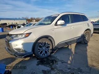 ✅ 2017 Mitsubishi Outlander GT • VIN: JA4JZ4AX5HZ036992 • Lot: 94148255. Listed on Copart with 64,576 mi. Free auction sales archive from the USA and detailed vehicle history report at DreamBid. Image 1.