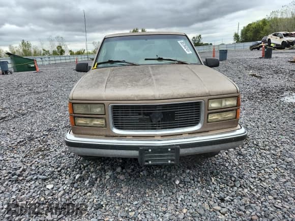 ✅ 1996 GMC Sierra 1500 • VIN: 2GTEC19R8T1561768 • Lot: 85784245. Wystawiony na Copart z przebiegiem 271 276 mil. Bezpłatny archiwum sprzedaży aukcyjnych z USA i szczegółowy raport historii pojazdu na DreamBid. Zdjęcie 5.