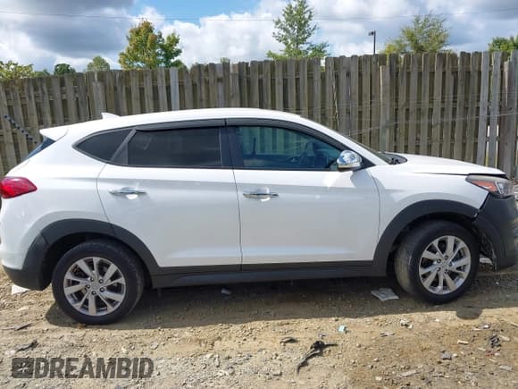✅ 2019 Hyundai Tucson SE • VIN: KM8J2CA4XKU892685 • Лот: 43179204. Опубликован ранее на IAAI с пробегом 106 612 миль. Бесплатный доступ к архиву аукционных продаж из США и подробный отчёт об истории автомобиля на DreamBid. Изображение 13.