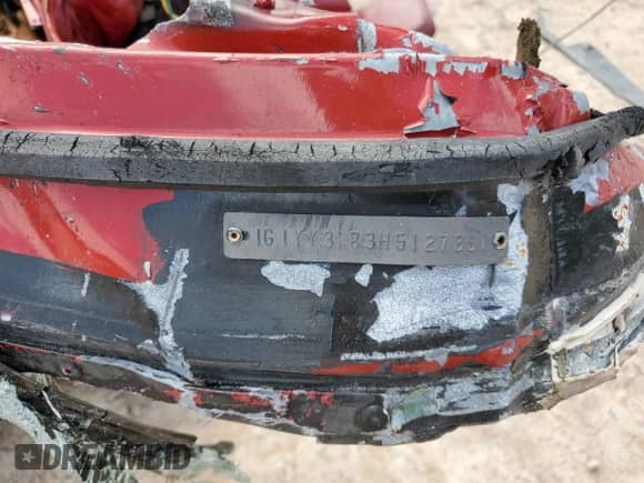 1987 Chevrolet Corvette z VIN 1G1YY3183H5127351, wystawiony jako Copart lot #72077725 z przebiegiem Nie podano mil oraz Szkoda całkowita • Salvage title. Historia ofert i sprzedaży dostępna na DreamBid. Obrazek 13.