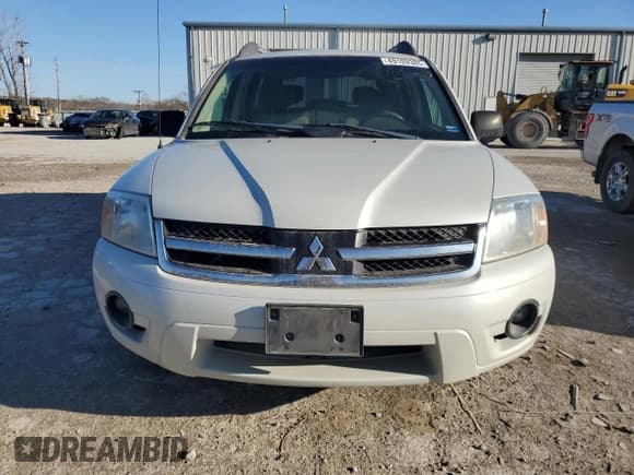 ✅ 2007 Mitsubishi Endeavor LS • VIN: 4A4MN21SX7E082355 • Lot: 49189385. Wystawiony na Copart z przebiegiem 178 518 mil. Bezpłatny archiwum sprzedaży aukcyjnych z USA i szczegółowy raport historii pojazdu na DreamBid. Zdjęcie 5.
