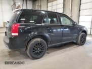 ✅ 2006 Saturn VUE • VIN: 5GZCZ63476S881294 • Lot: 48915745. Wystawiony na Copart z przebiegiem 143 209 mil. Bezpłatny archiwum sprzedaży aukcyjnych z USA i szczegółowy raport historii pojazdu na DreamBid. Zdjęcie 3.