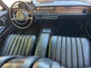 ✅ 1972 Mercedes-Benz 280 • VIN: 10806812000446 • Лот: 93284225. Опубликован ранее на Copart с пробегом 89 679 миль. Бесплатный доступ к архиву аукционных продаж из США и подробный отчёт об истории автомобиля на DreamBid. Изображение 9.