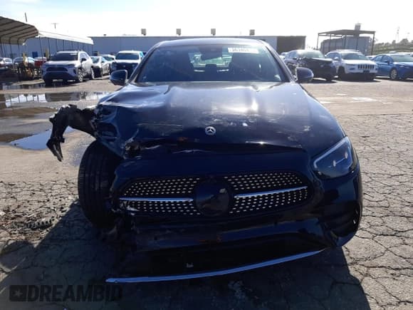 ✅ 2022 Mercedes-Benz E 350 • VIN: W1KZF8DB6NB039032 • Лот: 36346453. Опубликован ранее на Copart с пробегом 5 364 миль. Бесплатный доступ к архиву аукционных продаж из США и подробный отчёт об истории автомобиля на DreamBid. Изображение 5.