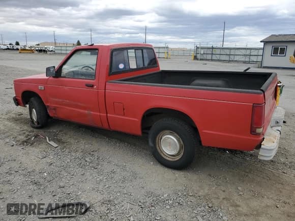 ✅ 1988 GMC Sonoma • VIN: 1GTBS14E2J2539806 • Lot: 71105184. Wystawiony na Copart z przebiegiem 141 085 mil. Bezpłatny archiwum sprzedaży aukcyjnych z USA i szczegółowy raport historii pojazdu na DreamBid. Zdjęcie 2.