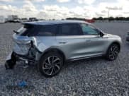 ✅ 2023 Lincoln Corsair Reserve • VIN: 5LMCJ2CA1PUL27285 • Lot: 60415455. Wystawiony na Copart z przebiegiem 6 650 mil. Bezpłatny archiwum sprzedaży aukcyjnych z USA i szczegółowy raport historii pojazdu na DreamBid. Zdjęcie 3.