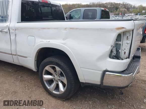 2019 Ram 1500 Limited z VIN 1C6SRFPT2KN508369, wystawiony jako IAAI lot #42187146 z przebiegiem 80 498 mil mil oraz . Historia ofert i sprzedaży dostępna na DreamBid. Obrazek 6.