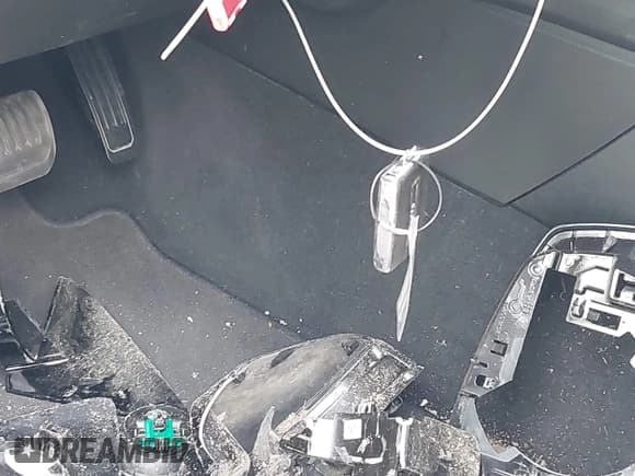 ✅ 2024 Jeep Grand Cherokee • VIN: 1C4RJYB61RC710573 • Lot: 43369280. Listed on IAAI with Not provided. Free auction sales archive from the USA and detailed vehicle history report at DreamBid. Image 11.