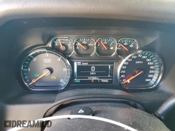 ✅ 2018 Chevrolet Tahoe LT • VIN: 1GNSCBKC5JR219818 • Lot: 91029495. Wystawiony na Copart z przebiegiem 147 323 mil. Bezpłatny archiwum sprzedaży aukcyjnych z USA i szczegółowy raport historii pojazdu na DreamBid. Zdjęcie 9.