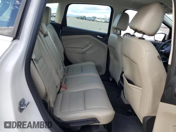 ✅ 2017 Ford C-Max Titanium • VIN: 1FADP5DU2HL118221 • Lot: 47670415. Wystawiony na Copart z przebiegiem 38 572 mil. Bezpłatny archiwum sprzedaży aukcyjnych z USA i szczegółowy raport historii pojazdu na DreamBid. Zdjęcie 10.