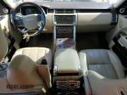 ✅ 2017 Land Rover Range Rover HSE • VIN: SALGS2FV2HA374678 • Lot: 87235865. Wystawiony na Copart z przebiegiem 82 734 mil. Bezpłatny archiwum sprzedaży aukcyjnych z USA i szczegółowy raport historii pojazdu na DreamBid. Zdjęcie 8.