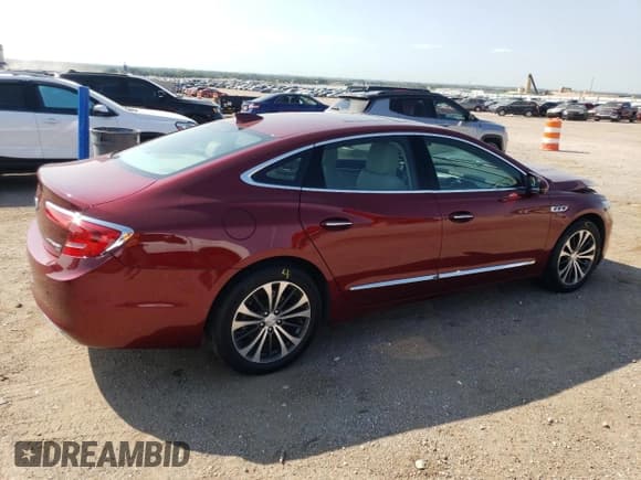 ✅ 2017 Buick LaCrosse Premium • VIN: 1G4ZS5SS1HU142032 • Lot: 69281554. Wystawiony na Copart z przebiegiem 17 820 mil. Bezpłatny archiwum sprzedaży aukcyjnych z USA i szczegółowy raport historii pojazdu na DreamBid. Zdjęcie 3.