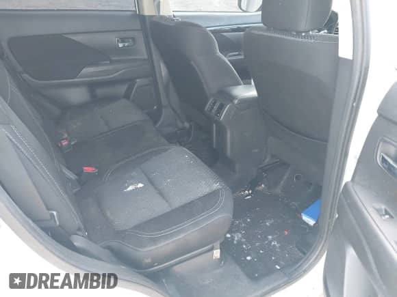 ✅ 2020 Mitsubishi Outlander ES • VIN: JA4AD2A37LZ039482 • Лот: 43354496. Опубликован ранее на IAAI с пробегом 109 774 миль. Бесплатный доступ к архиву аукционных продаж из США и подробный отчёт об истории автомобиля на DreamBid. Изображение 8.