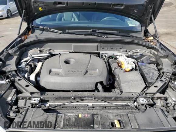 ✅ 2024 Volvo XC60 Plus Dark Theme • VIN: YV4H60DL6R1940331 • Lot: 91803275. Listed on Copart with 22,476 mi. Free auction sales archive from the USA and detailed vehicle history report at DreamBid. Image 12.