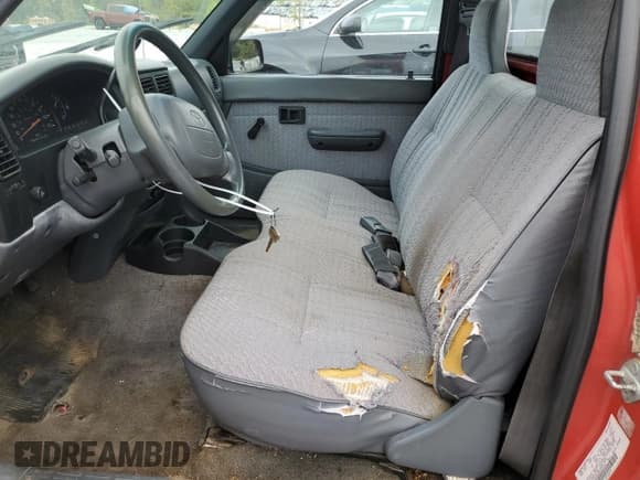 ✅ 1995 Toyota Tacoma • VIN: 4TAUN41B5SZ007353 • Лот: 81792905. Опубликован ранее на Copart с пробегом 238 993 миль. Бесплатный доступ к архиву аукционных продаж из США и подробный отчёт об истории автомобиля на DreamBid. Изображение 7.