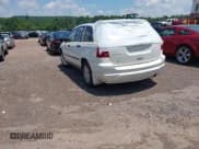 ✅ 2005 Chrysler Pacifica • VIN: 2C4GM48L05R522021 • Lot: 42656025. Listed on IAAI with 144,635 mi. Free auction sales archive from the USA and detailed vehicle history report at DreamBid. Image 3.