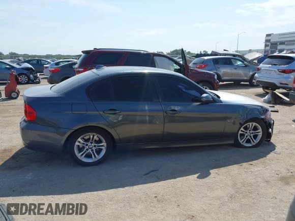 ✅ 2008 BMW 3 Series 328i • VIN: WBAVA375X8NL51757 • Lot: 43084553. Listed on IAAI with 153,462 mi. Free auction sales archive from the USA and detailed vehicle history report at DreamBid. Image 13.