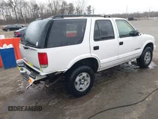 ✅ 2003 Chevrolet Blazer LS • VIN: 1GNDT13X33K129132 • Lot: 40646211. Wystawiony na IAAI z przebiegiem 172 832 mil. Bezpłatny archiwum sprzedaży aukcyjnych z USA i szczegółowy raport historii pojazdu na DreamBid. Zdjęcie 4.