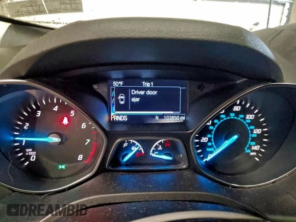 ✅ 2015 Ford Escape Titanium • VIN: 1FMCU9J95FUA28909 • Lot: 94331395. Listed on Copart with 103,850 mi. Free auction sales archive from the USA and detailed vehicle history report at DreamBid. Image 9.