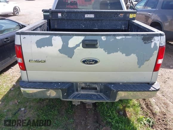 ✅ 2005 Ford F-150 XLT • VIN: 1FTPW12505KD72168 • Lot: 42063810. Listed on IAAI with 232,964 mi. Free auction sales archive from the USA and detailed vehicle history report at DreamBid. Image 6.